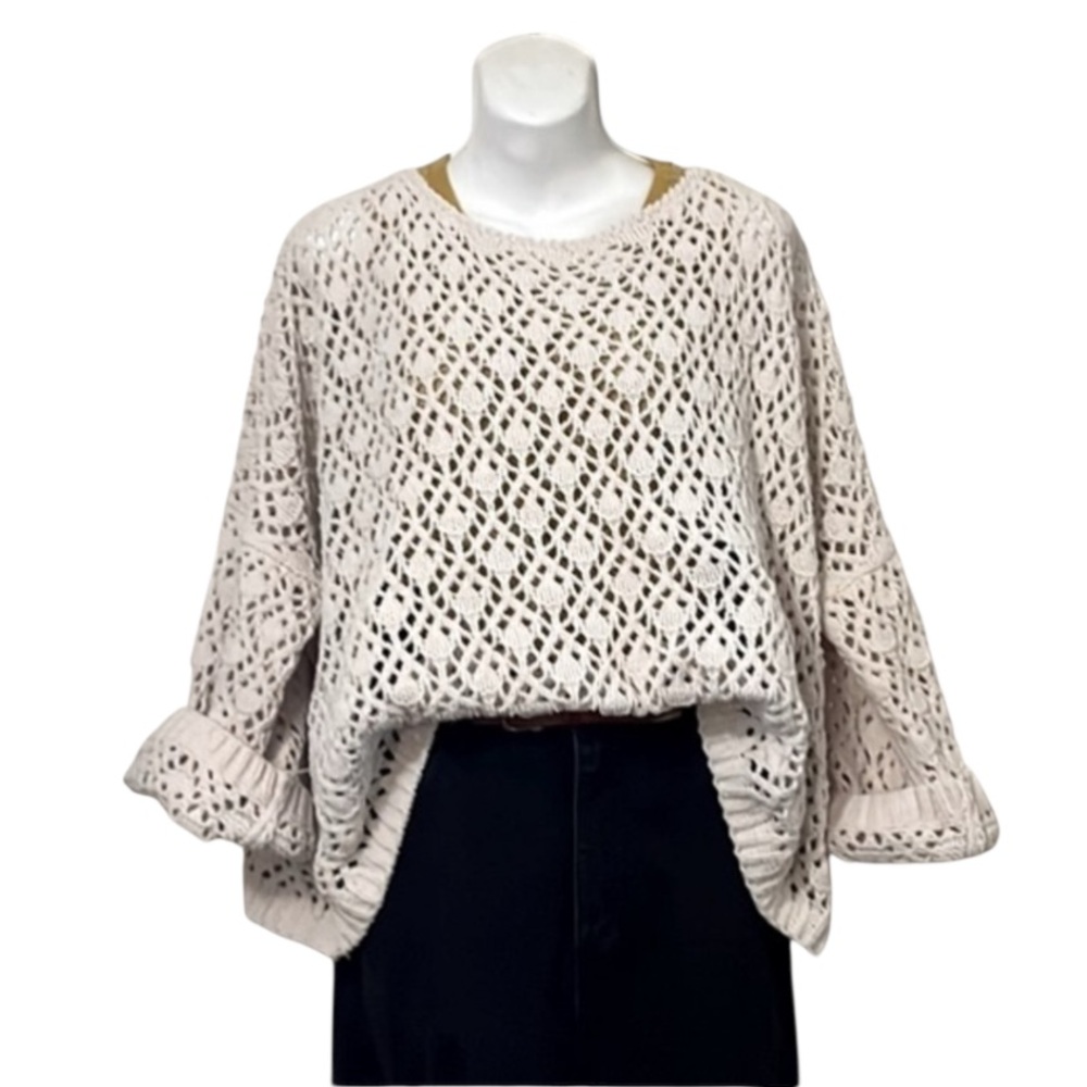 Pol Loose Knit Cream Color Long Sleeve Oversized Slightly Cropped Sweater Sz S
